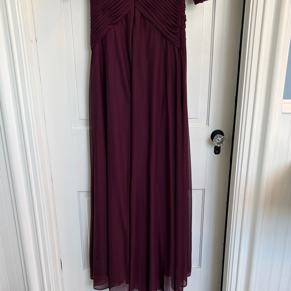 Christina Wu Eggplant 3/4 Sleeve V-Neck Evening Gown Style 17061 Size 8 - Picture 8 of 9